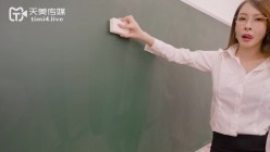 天美传媒TMW042-偷看巨乳老师换衣服却被老师无套教育
