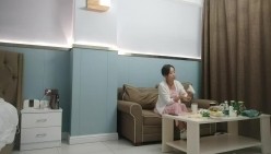 爱情故事 还在相信爱情的小少妇被约来享受偷情的快乐1