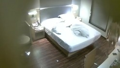 真实欣赏大床房有情侣有偸情数对男女激情肉战小青年约炮丰满老板娘连续干她2炮呻吟声一流