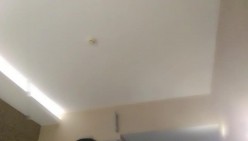 老哥【雀儿漫天飞】约了个高颜值01年妹子TP啪啪，上位骑乘床边后入猛操