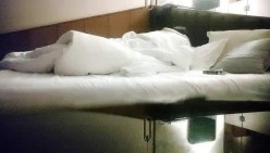 【南总极品探花】，探探上勾搭的小姐姐，25岁，公司小白领，第三炮激战继续，高潮不停呻吟诱人