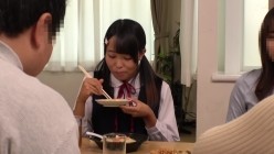 PIYO-072 「ママ、お姉ちゃん…愛してるよ…」 家族のためにDQN養父のえげつない性欲のはけ口にされるけなげな日焼け少女。 2人目 ひまり そのままAVデビュー 比奈ひまり