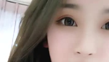 高颜值的小野猫大秀直播，身材完美奶子嫩的能出掐出