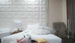 【在校大学生女朋友刮毛无套】刚开学就开房，小女友甜美听话，剪刀修毛，抠穴后入暴操口交，配合听话娇喘动人