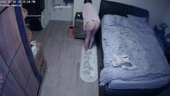 【精品TP】家庭网络破解摄像头 ️偷窥记录颜值天花板美女与男友日常在家喷血画面（完结篇）