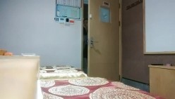 一代炮王疯狂的做爱机器【山鸡岁月】广撒网多选妞，一整天忙不停，美女不少选中极品美乳