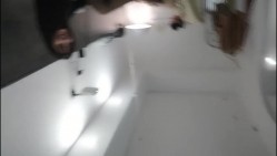 长毛哥情趣酒店带着漂亮的女友找来另外一对夫妻玩4P 换上情趣黑丝尽情的啪啪(续)