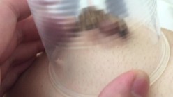 推荐 【重口味】虫子调教,捆绑,让多条虫子爬奶头,扔嘴里,妹子惊声尖叫,相当刺激