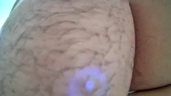 【性爱泄密 胖叔炮房】操上瘾红唇妹 干一半妹纸男友查岗 赶紧躲厕所里 骗走男友捆在炮椅继续操 高清1080P原版