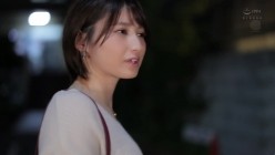 JUL-440 原石 ミセス・ダイヤモンド 本田瞳 28歳 AV DEBUT!! 肩書きのない専業主婦に、アナタは必ず惚れてしまう―。