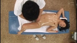 MMB-397 マッサージで身体をほぐして欲しかっただけなのに… アソコまでほぐされて生ハメされた豊満素人娘10人
