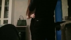 胖哥尝试新口味约了位保养很不错的气质轻熟女啪啪,胸大屁股翘,会的多,操起来很配合,干完逼后又口爆.国语!