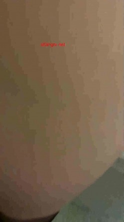 请新来的女同事吃饭在啤酒里下药迷晕 用高跟鞋插她的B