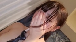 fc2ppv-1848014 【無修正】「他の子には絶対言わないで！」純粋無垢の美少女が僕の身体を受け入れる・・・教え子に初めての中出し！！