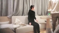 【91沈先生】清纯漂亮的白嫩小美女刚做援交没多久,技术不是很好,卷毛哥一点点教她如何服务