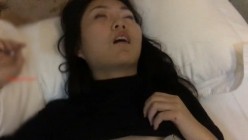 迷奸-某职业技术学院性感漂亮的小美女聚餐时中招了被带回酒店连菊花都被人破了！