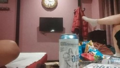 老李洗脚和30多岁足浴洗脚少妇勾搭 自称很少接私活不太会