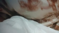 老李洗脚和30多岁足浴洗脚少妇勾搭 自称很少接私活不太会