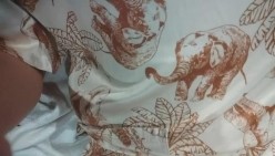 老李洗脚和30多岁足浴洗脚少妇勾搭 自称很少接私活不太会