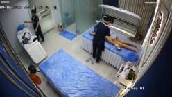 【精品TP】网络破解摄像头 ️记录高端美容院全身涂抹 保鲜膜包裹！