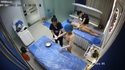 【精品TP】网络破解摄像头 ️记录高端美容院全身涂抹 保鲜膜包裹！