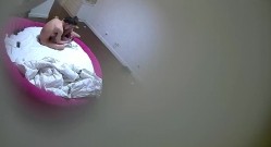 精品小旅馆情趣大圆床TP小伙和逼毛很茂盛淫骚眼镜妹搞完摆浦斯自拍