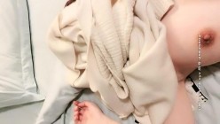【花少探模特】眼镜男约了个模特学生 在大哥刷礼物要求下干一炮,女神乳头粉嫩,明显脸害羞清纯惹人爱